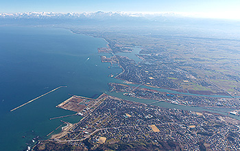 伏木富山港航空写真